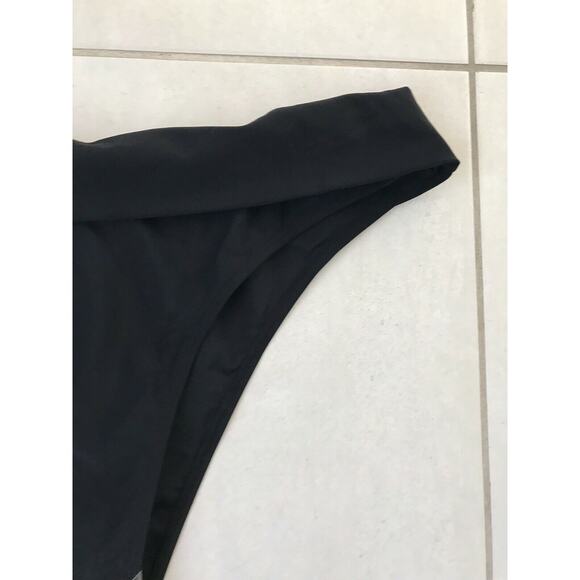 PrettyLittleThing Swim Turn Over Bikini Bottom Swimwear - Picture 8 of 9